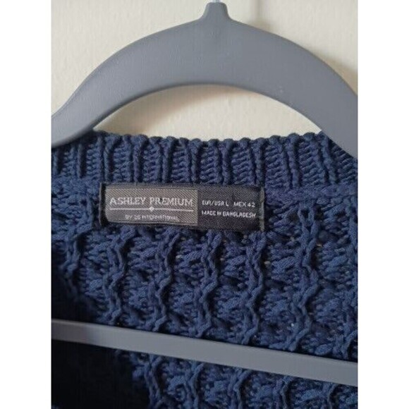 Ashley Premium By 26 International Knit Cardigan Button Front Blue Size L - Picture 3 of 5